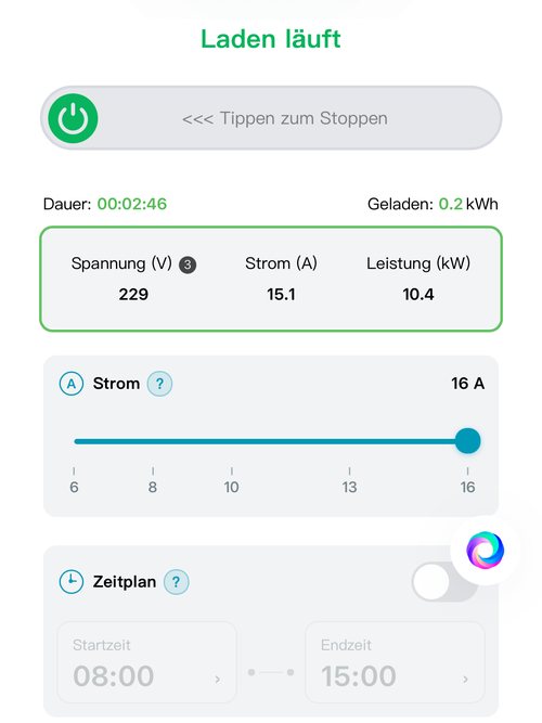 App-Ansicht „Laden läuft“ mit 229 Volt bei drei Phasen, 15,1 Ampere und 10,4 kW, Regler auf 16 Ampere